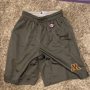 women’s small University of Mn basketball shorts